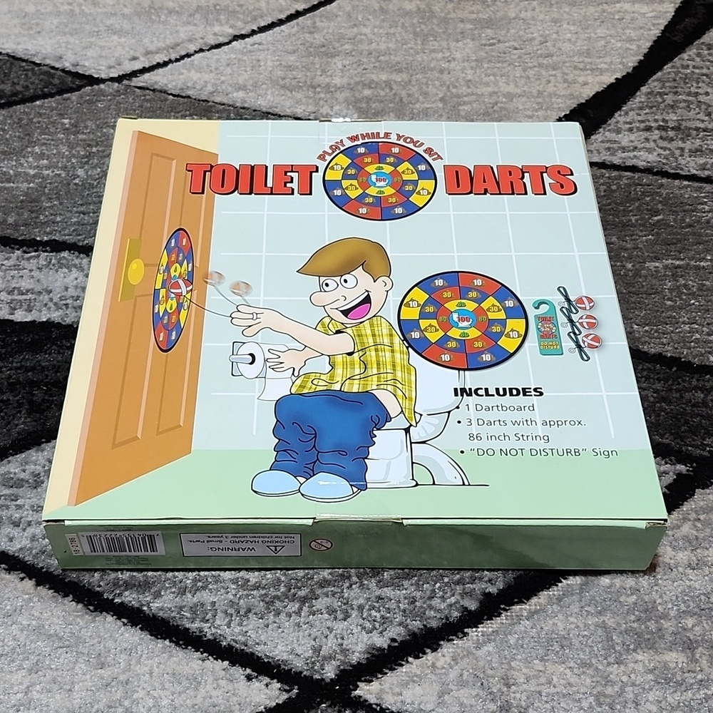 PLAY WHILE YOU SIT TOILET DARTS FAMILY FUN OFFICE GAG GIFT NOVELTY HILAR…